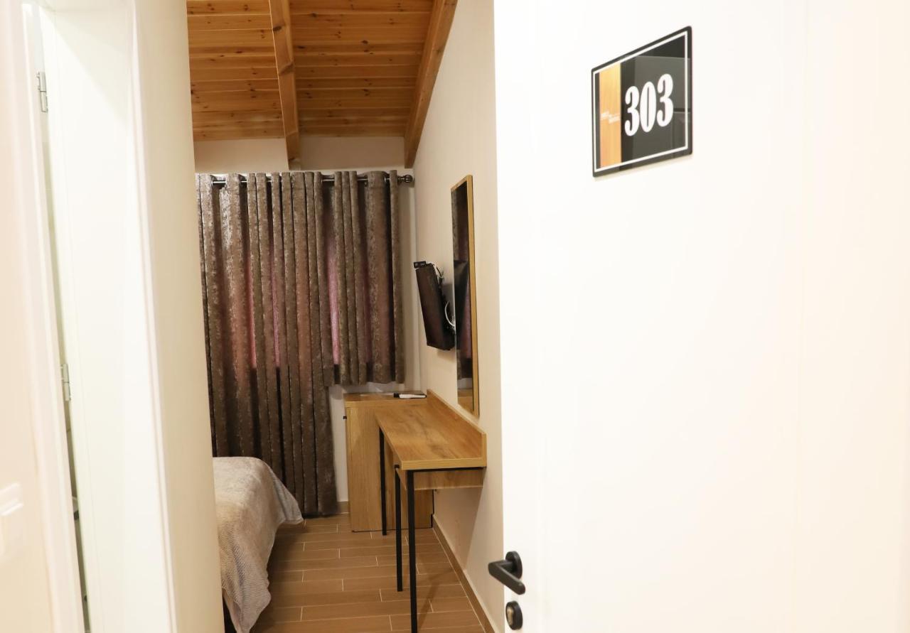 בראט Mili Hotel מראה חיצוני תמונה