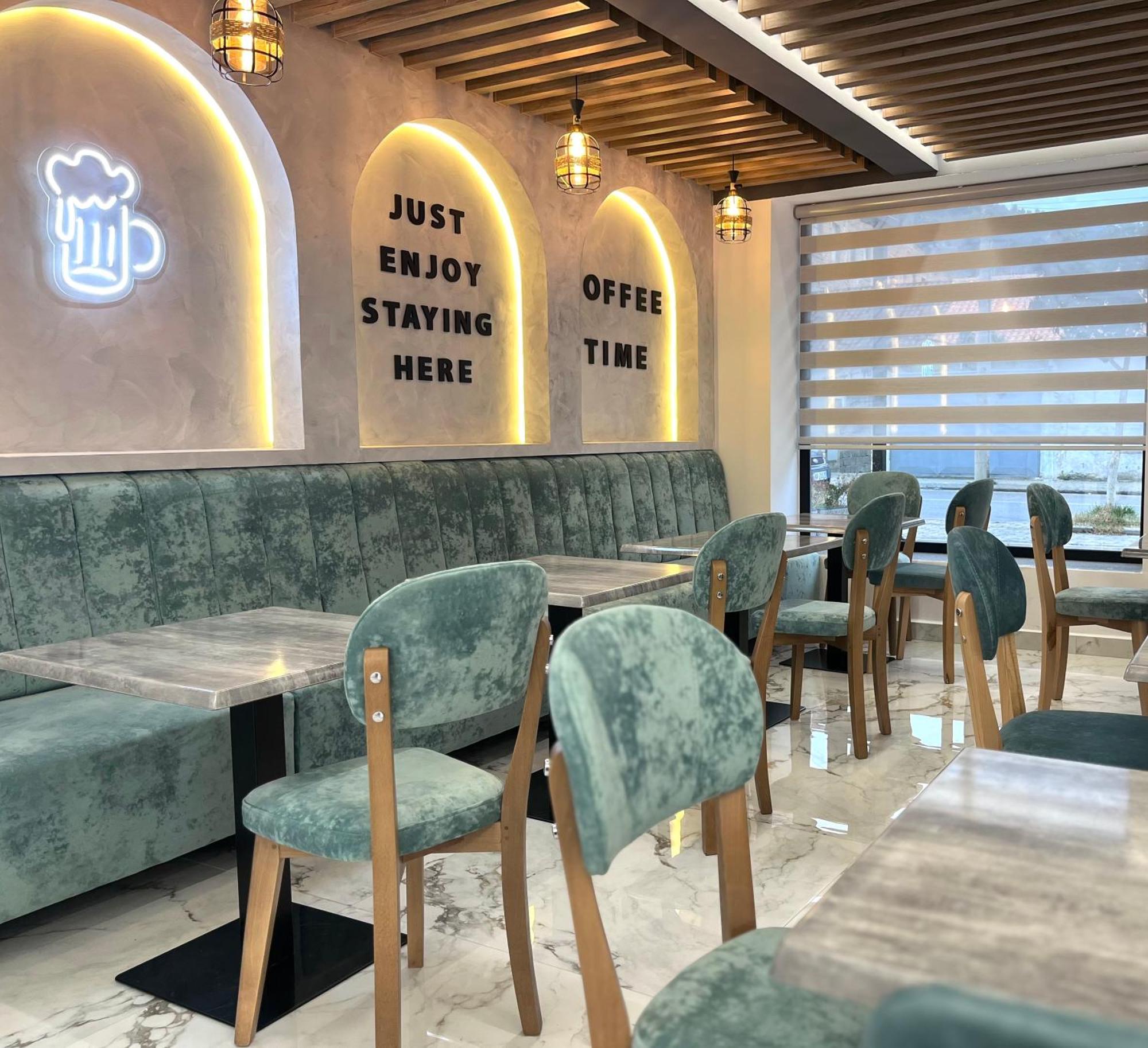 בראט Mili Hotel מראה חיצוני תמונה