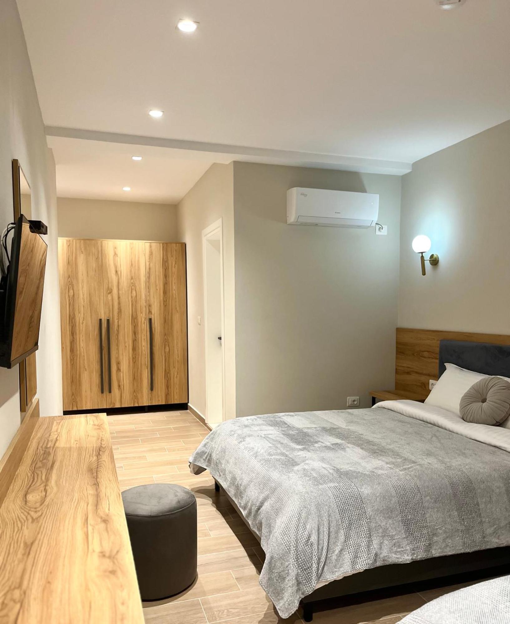 בראט Mili Hotel מראה חיצוני תמונה