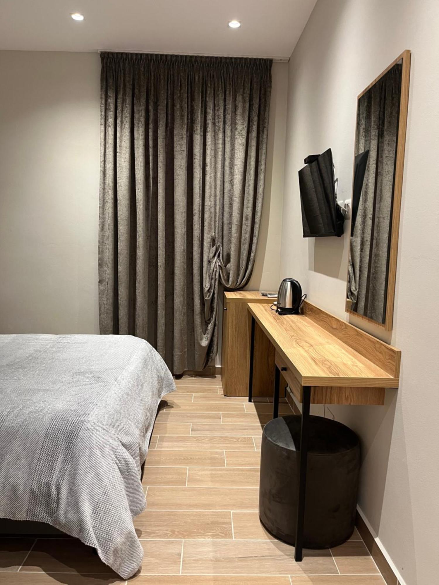 בראט Mili Hotel מראה חיצוני תמונה