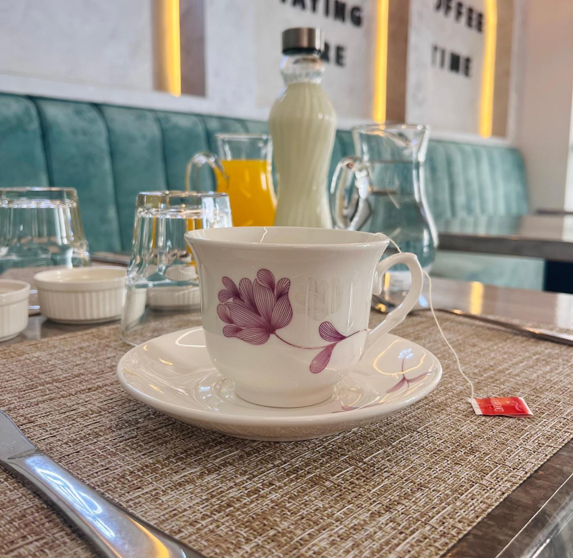 בראט Mili Hotel מראה חיצוני תמונה